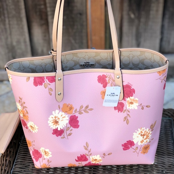 2pcs NWT Coach reversible floral Tote&wristlet - Picture 7 of 8